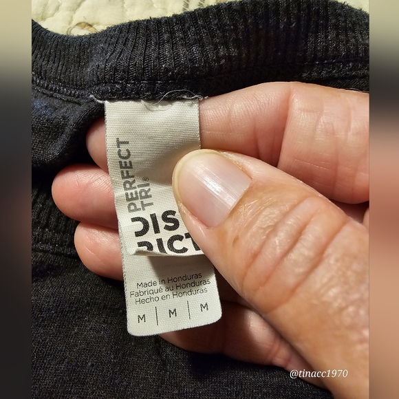 Old Lady Gains halter tank - Picture 2 of 4